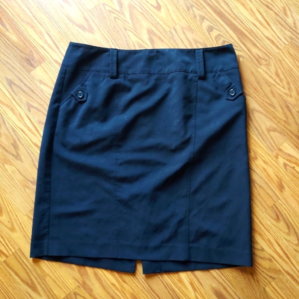 Black pencil skirt